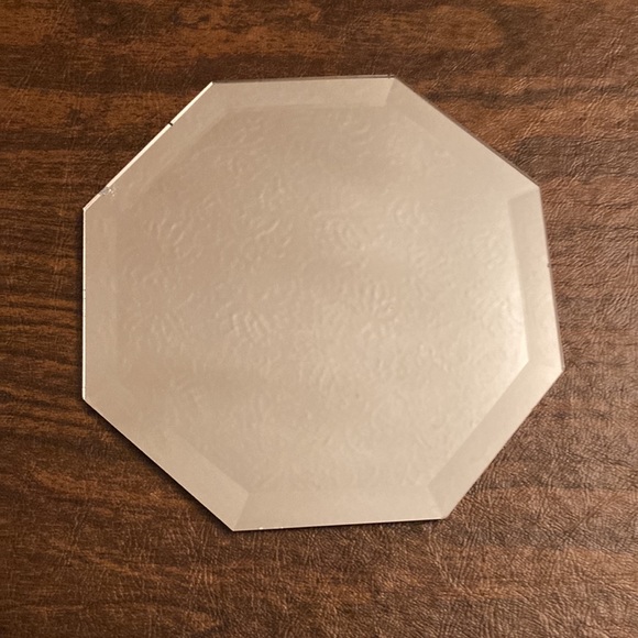 Octagon shaped Bevels Mirror to Display your Beautiful collectibles Bundle of 2 - Picture 10 of 10